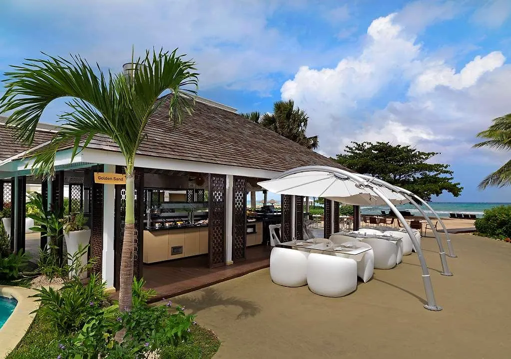 ホテル Melia Braco Village トレローニー教区